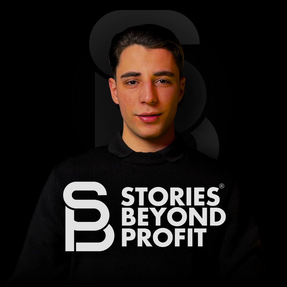 Νίκος Τσολάκης, Founder και Host του Stories Beyond Profit